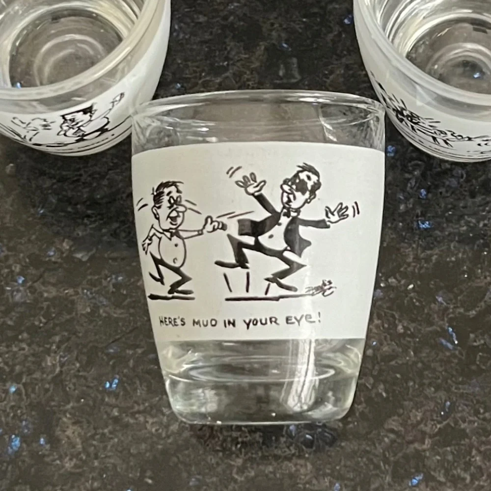 Vintage Anchor Hocking 4 Shot Glass Glasses Set Novelty Barware
